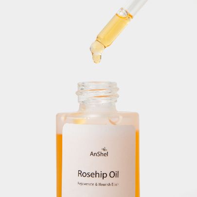 Picture of organic rosehip oil