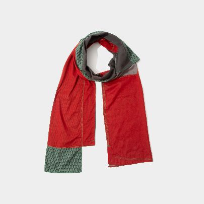 Picture of red green patterned scarf