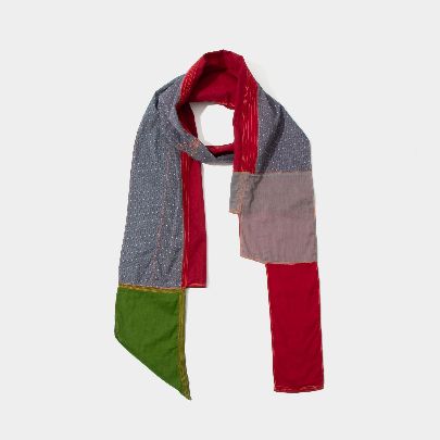 Picture of red-green patterned scarf