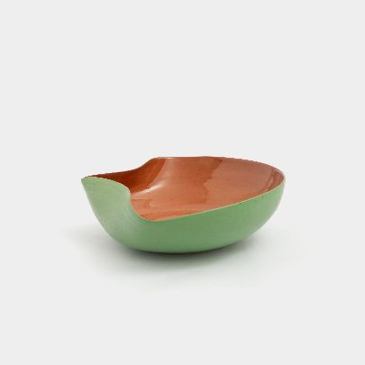 Picture of Green orange  ceramic deformed bowl