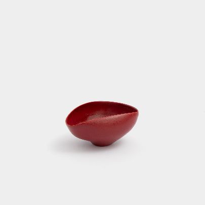 Picture of Medium maroon ceramic deformed bowl