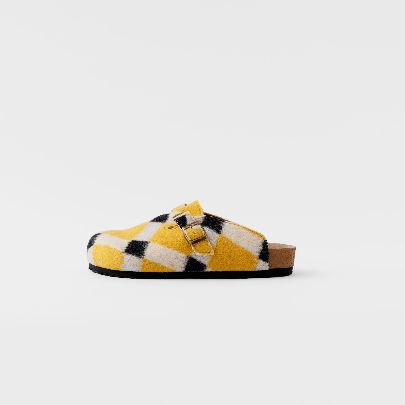 Picture of yellow black closed front sandal