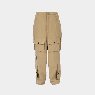 Picture of eight-pocket pants