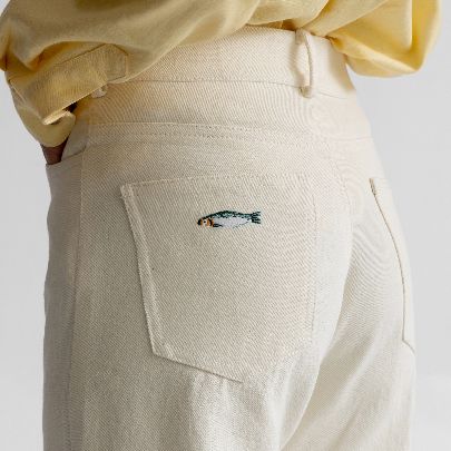 Picture of White fish jeans