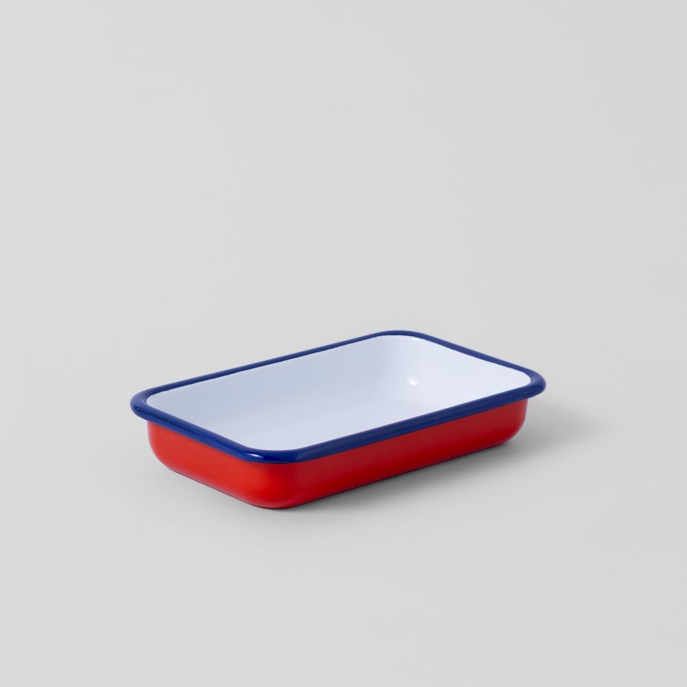 Picture of  Red and navy blue lasagna dish