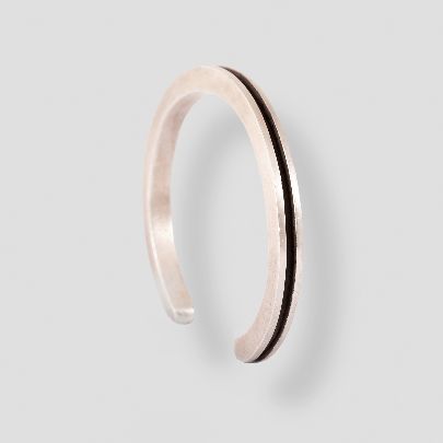 Picture of pasha moezzi thin simple cuff