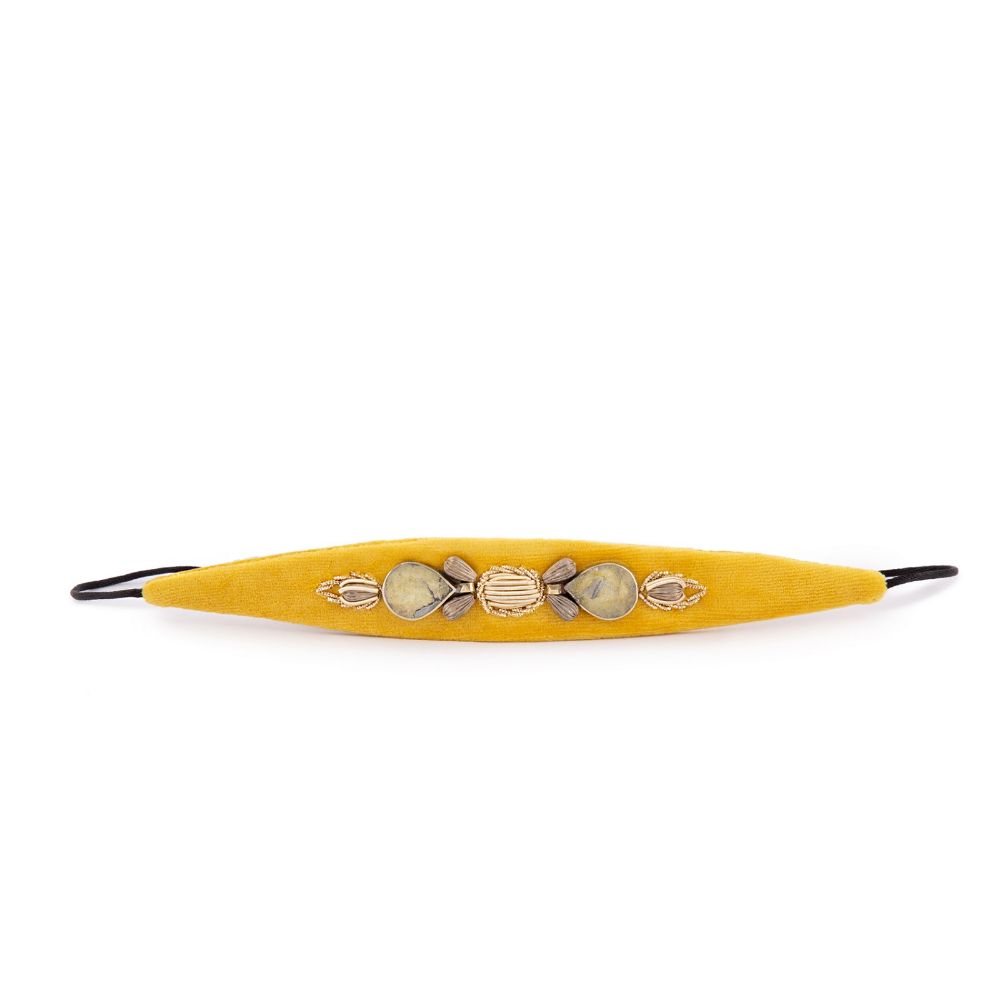 Picture of yellow velvet choker