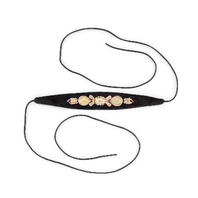 Picture of black velvet choker