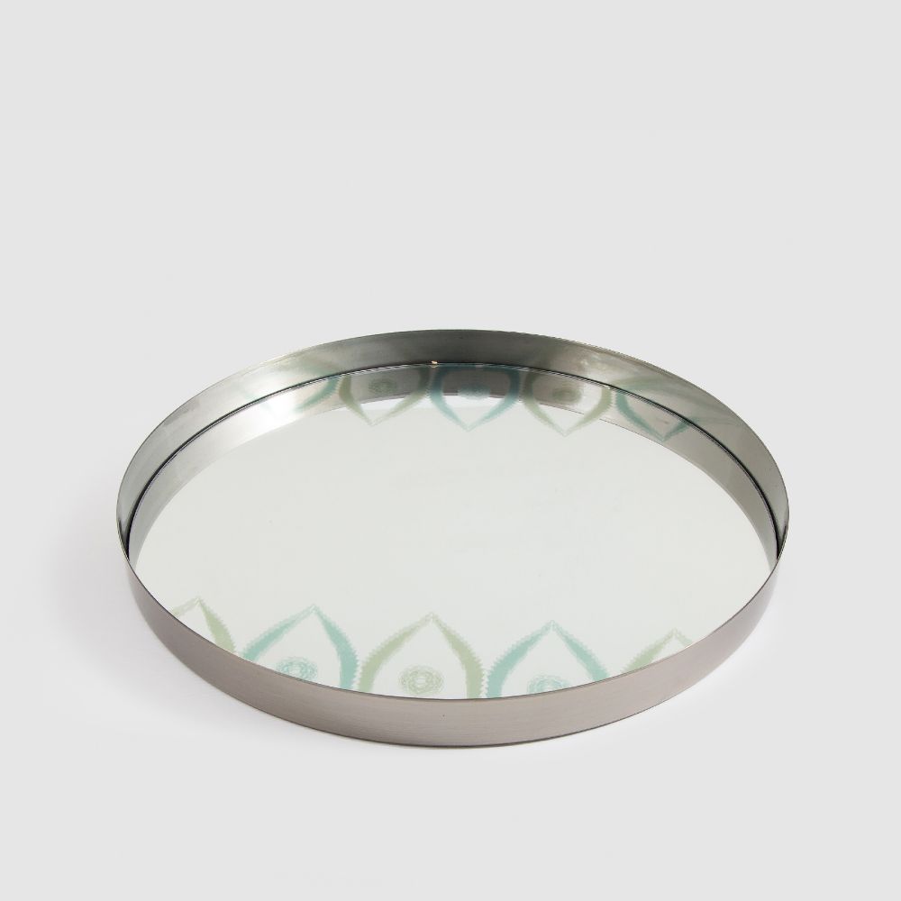 Picture of mirror tray with leaf pattern