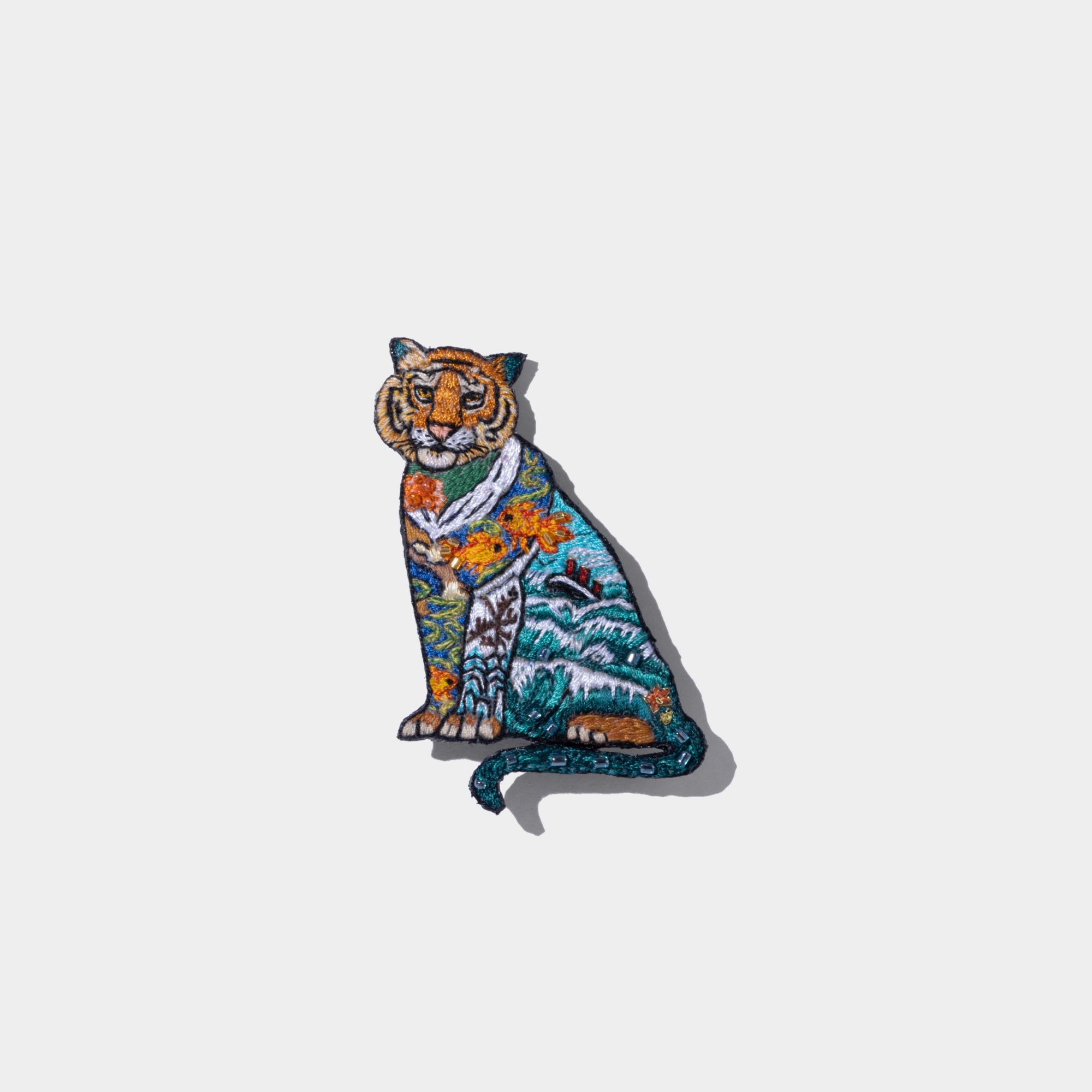 Picture of Leopard and sea brooch