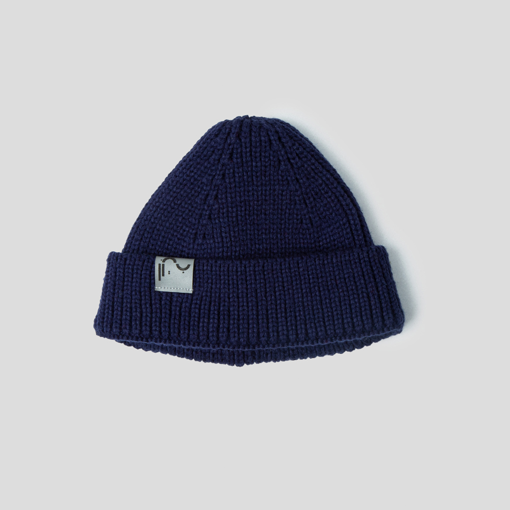 navy blue knit hat