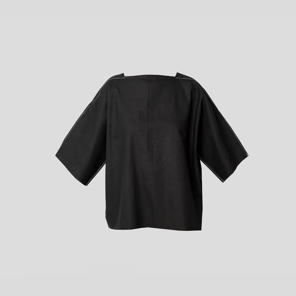 Picture of Black long sleeves 