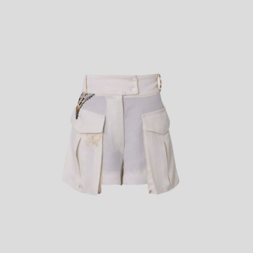 Picture of Women's white linen short pants