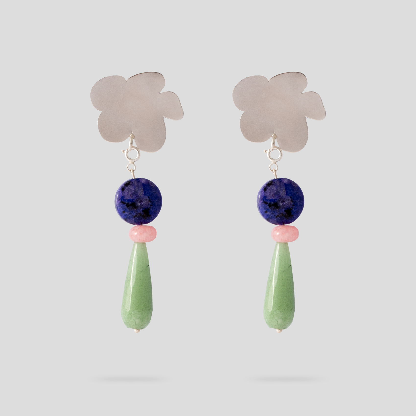 Picture of Flower earrings with purple pendant