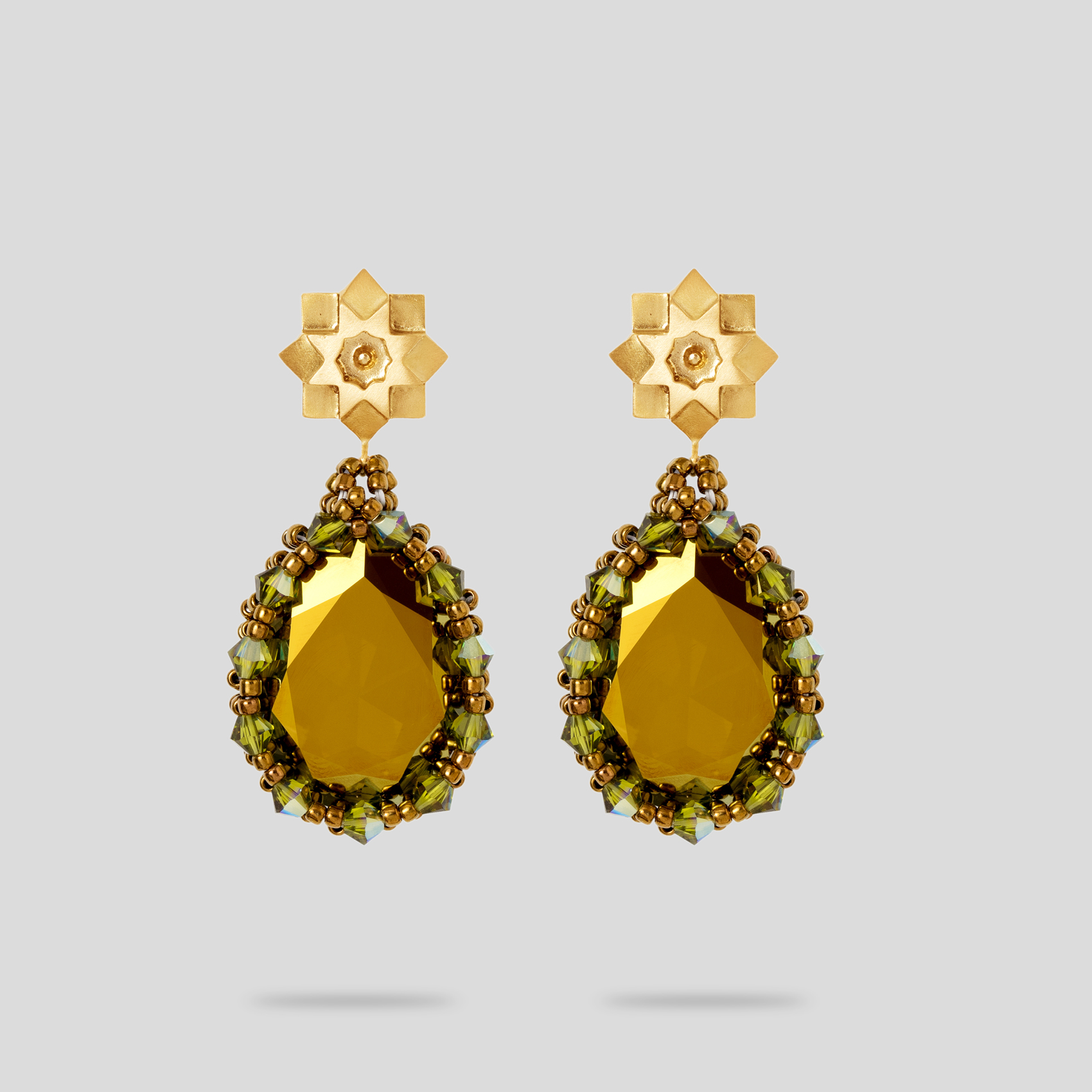 Picture of Gold Neshan  earrings