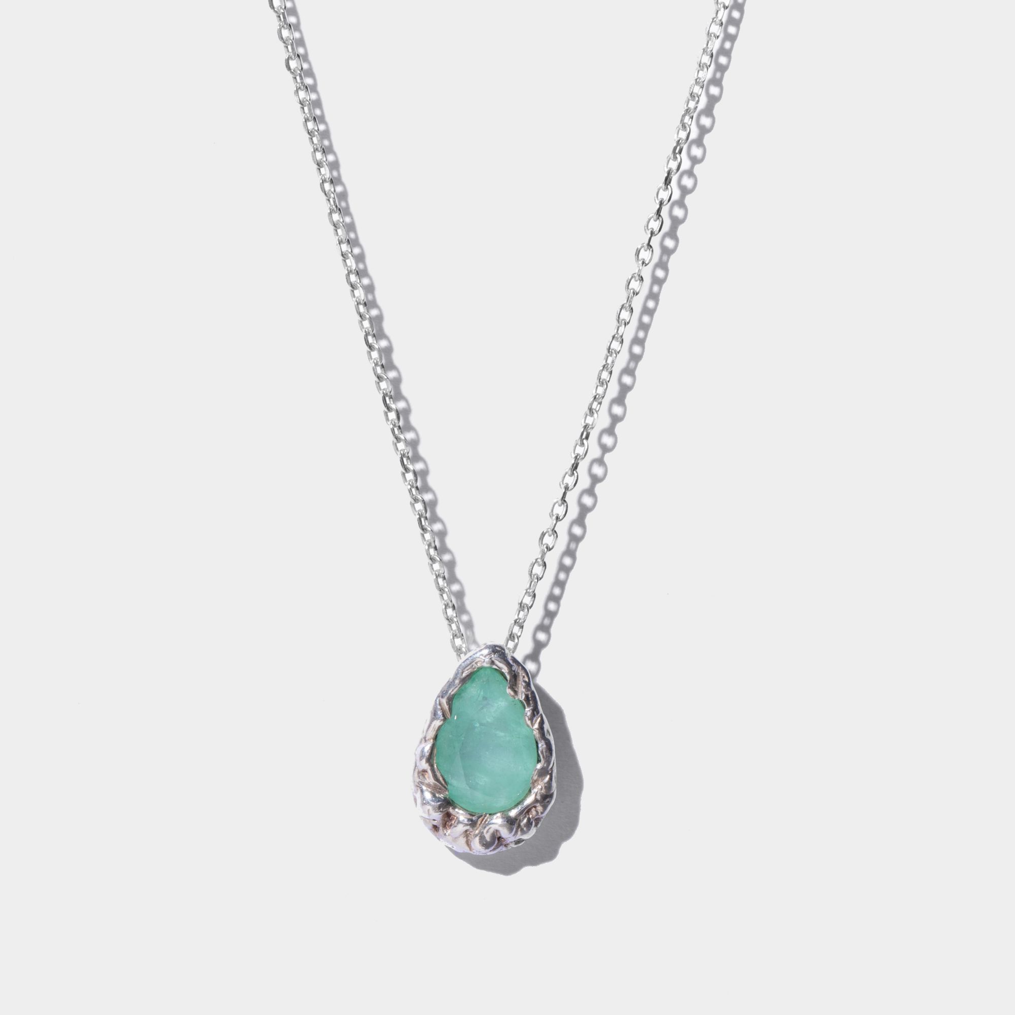 Picture of Women's silver pond necklace