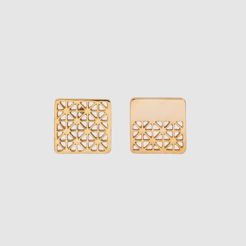 Picture of Gold Square Shamsul Amara earrings 4