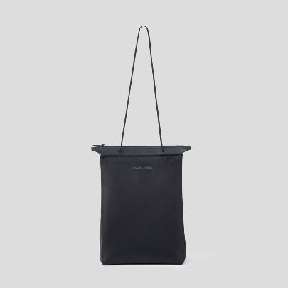 Picture of Black Hand leather bag