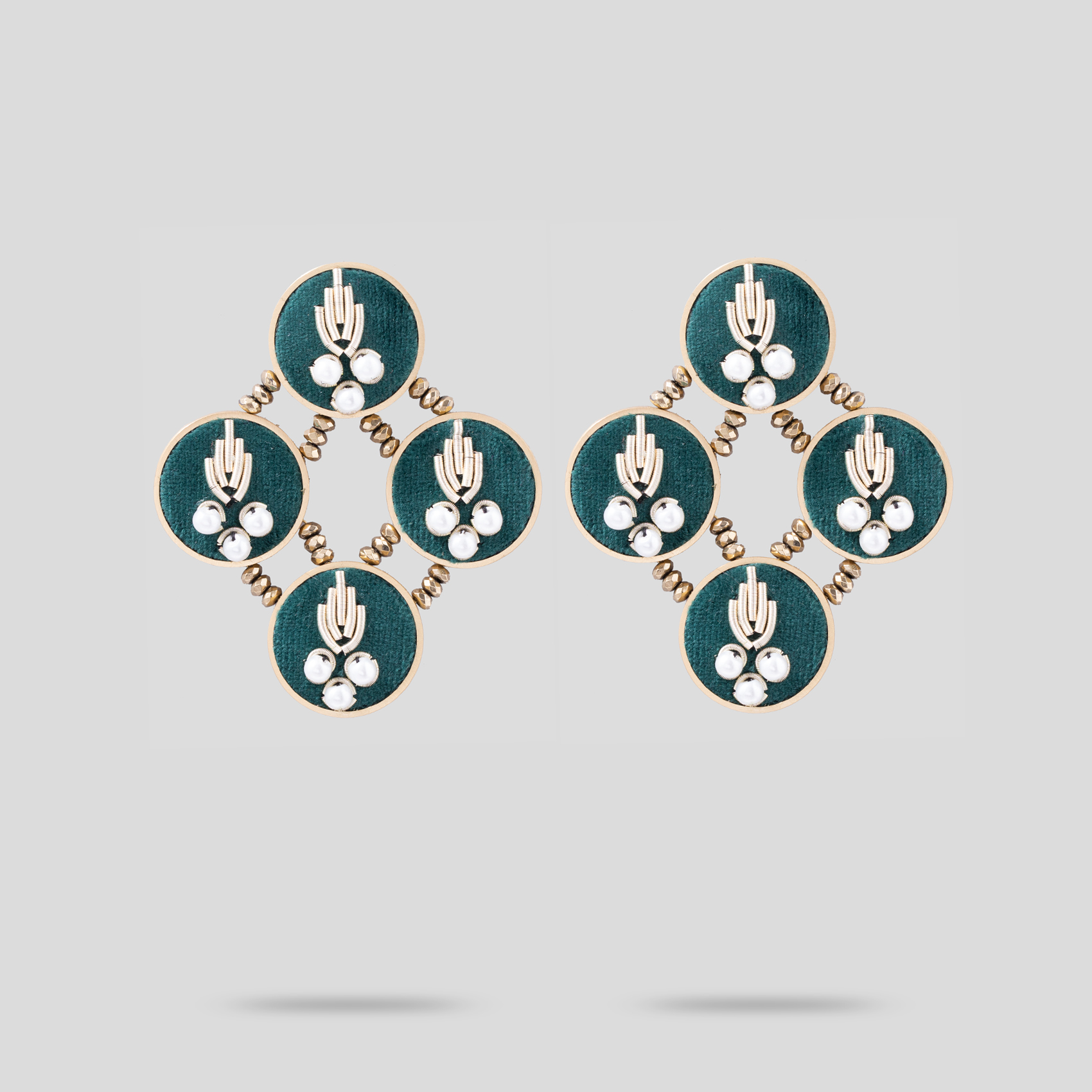 Picture of Green vintage earrings