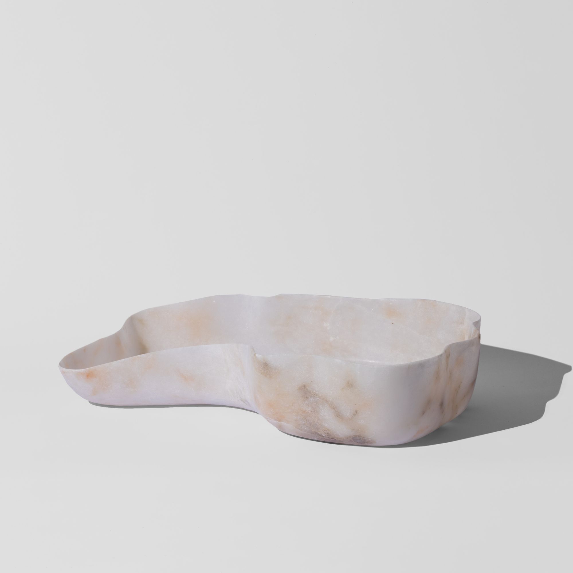 Picture of White alabaster mismatched dish