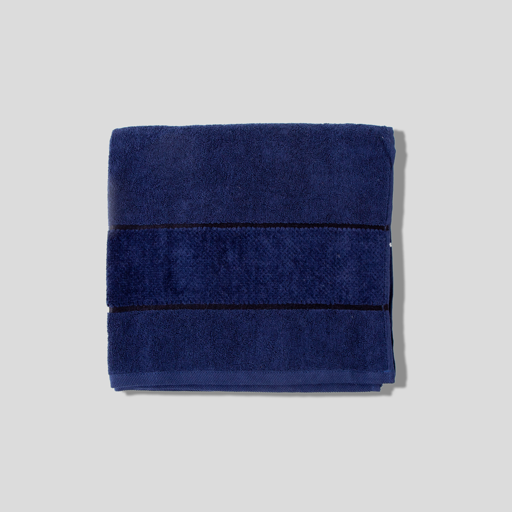 Picture of dark blue towel