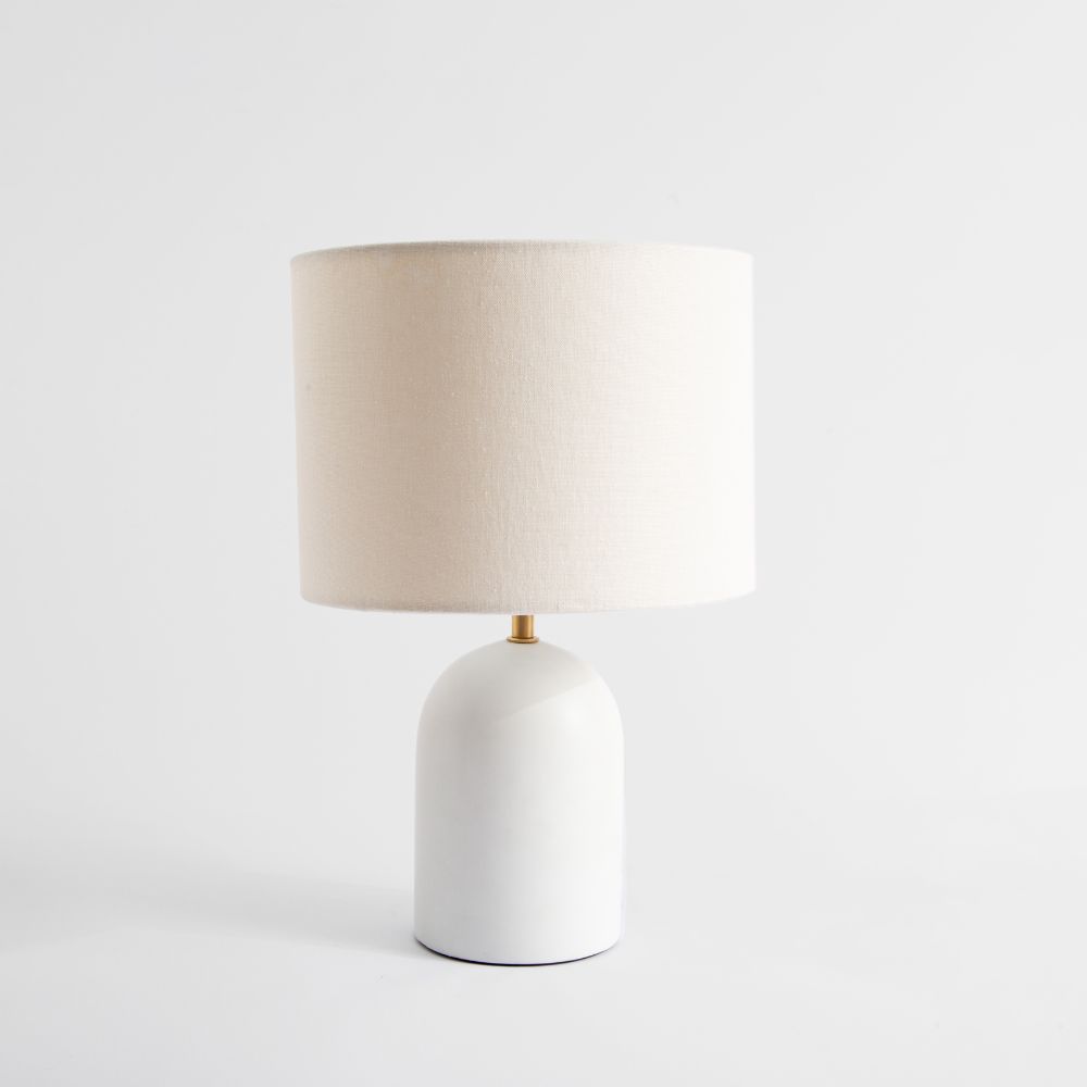 Picture of Milky mushroom lampshade with white base