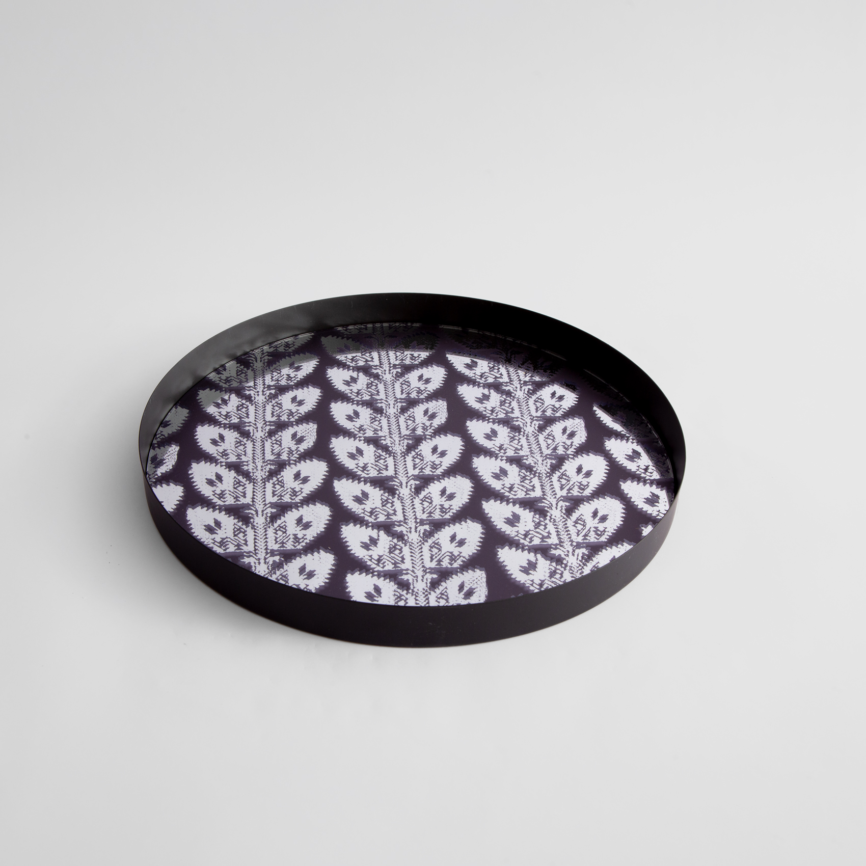 Picture of Patterned mirror tray 15